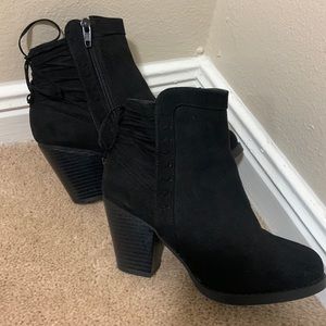 Suede black booties😀😍